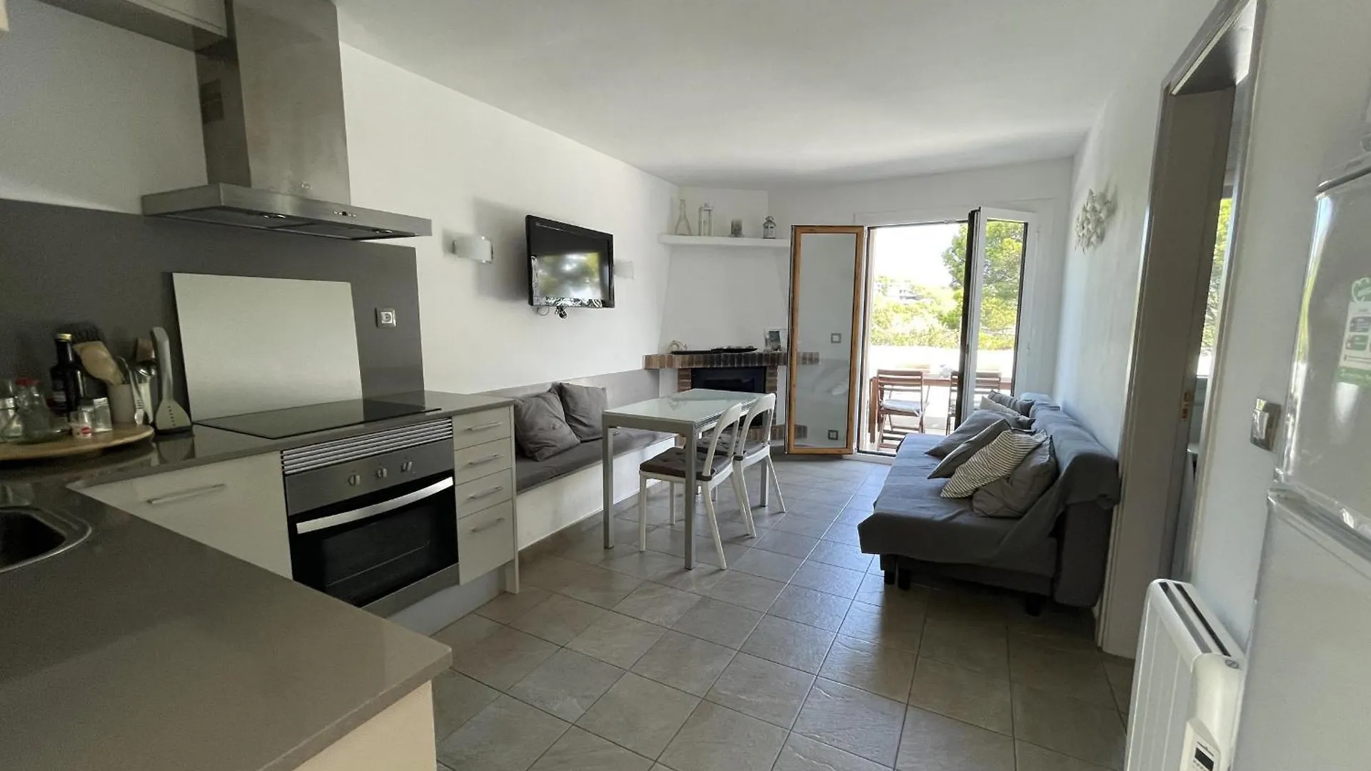 Apartment Acogedor Apartamento Con Piscina Comunitaria, Cerca De La Playa De Sa Tuna - Es-226-26 Begur
